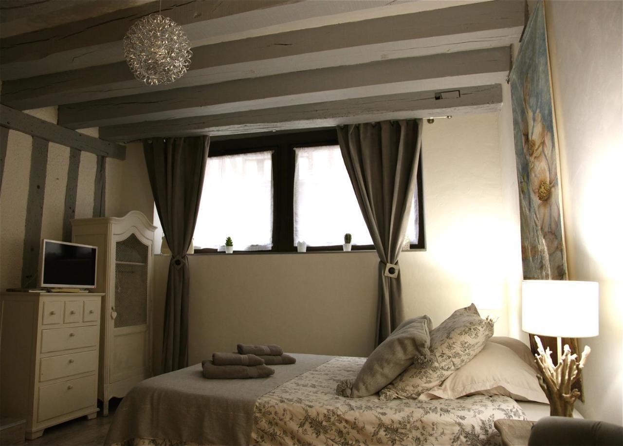 Le Logis De L'Hermine Blois Esterno foto